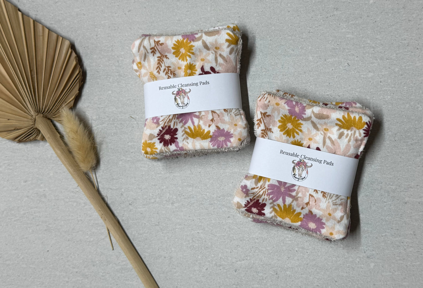 Reusable cleansing pads / makeup remover wipes