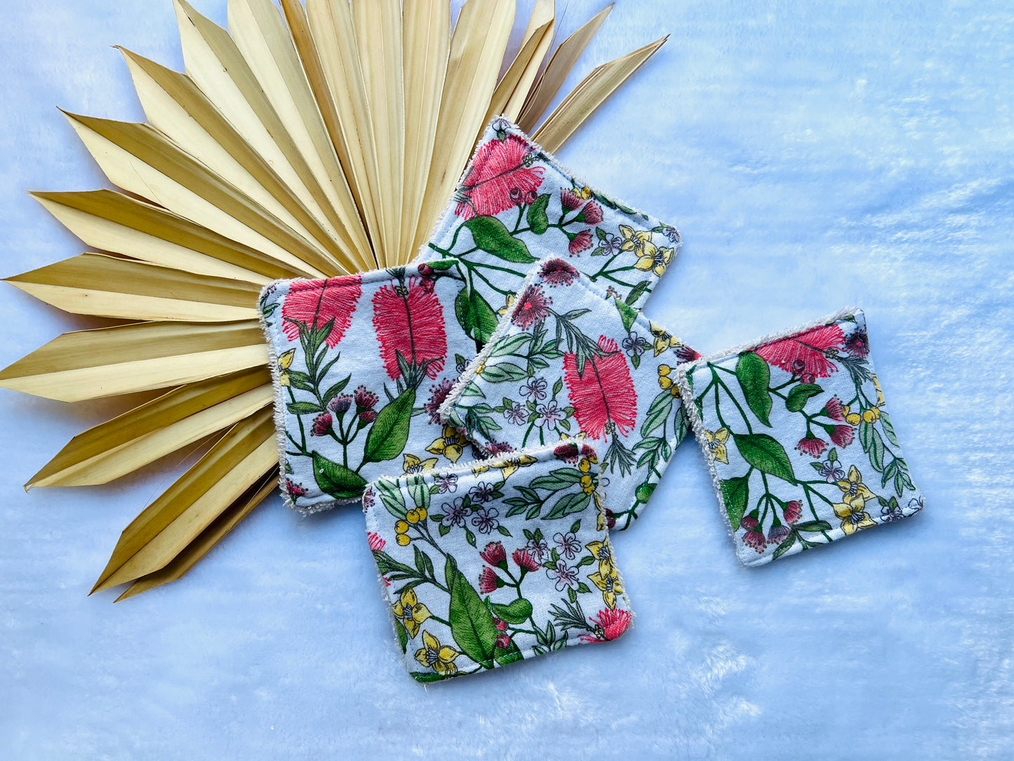 Reusable cleansing pads / makeup remover wipes