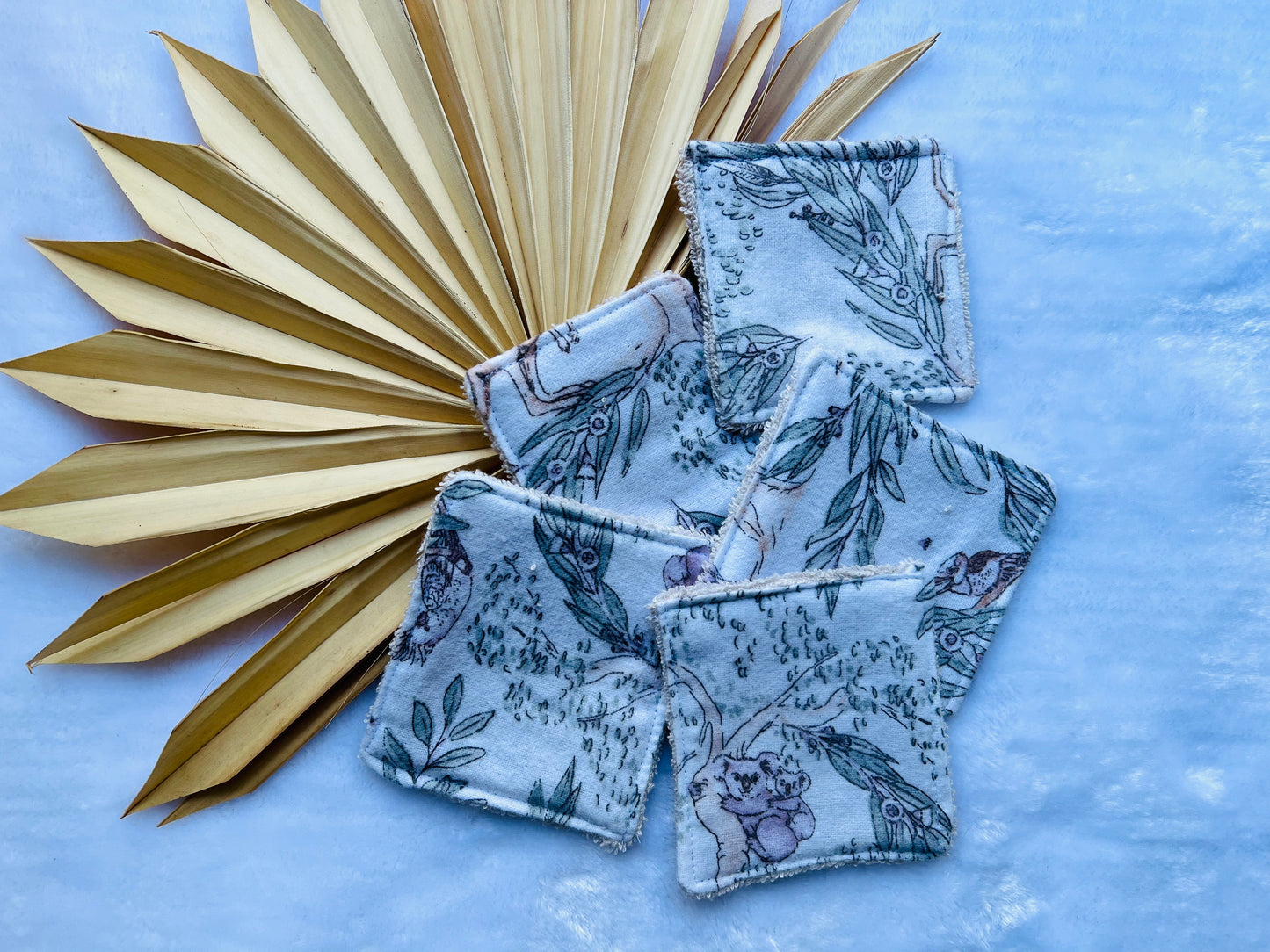 Reusable cleansing pads / makeup remover wipes